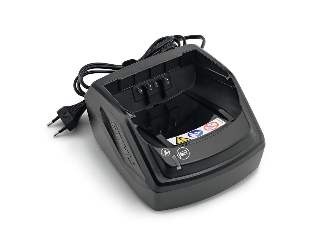 AL 101 CARICA BATTERIA